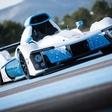 The first no pollutant hydrogen fuel cell race car