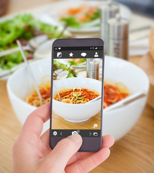 Phone at your dinner table? How rude!