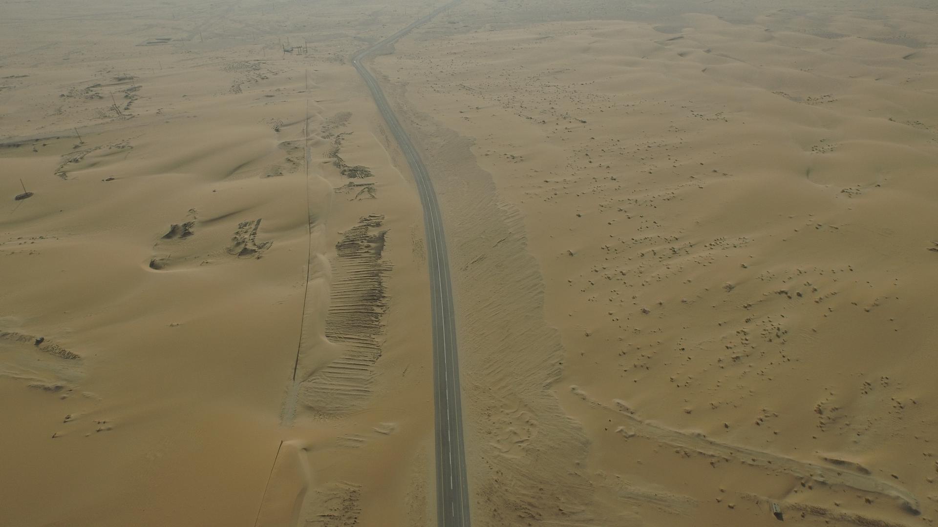 Саудовская аравия дороги. Пустыня руб-Эль-Хали. Пустыни в Саудовская Аравия 10.05.2023. Пустыни Саудовской Аравии. Саудовская Аравия пустыня.