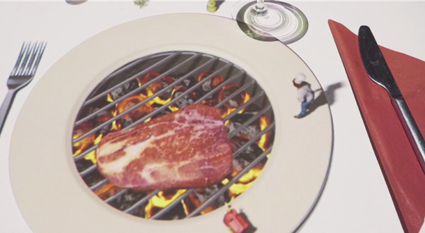 Le Petit Chef  turns your dish into a projected grill