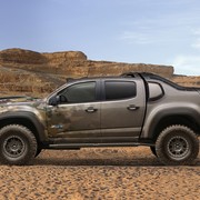 chevrolet-colorado-zh2-fuelcell-electricvehicle-003