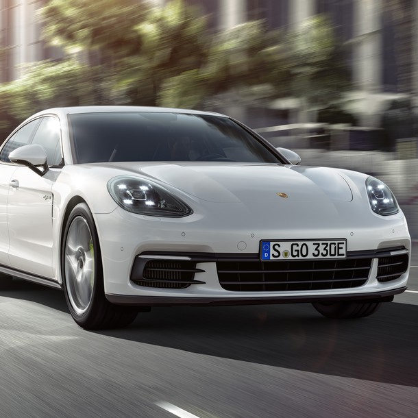 We can expect the new generation Panamera E-Hybrid in very early 2017.