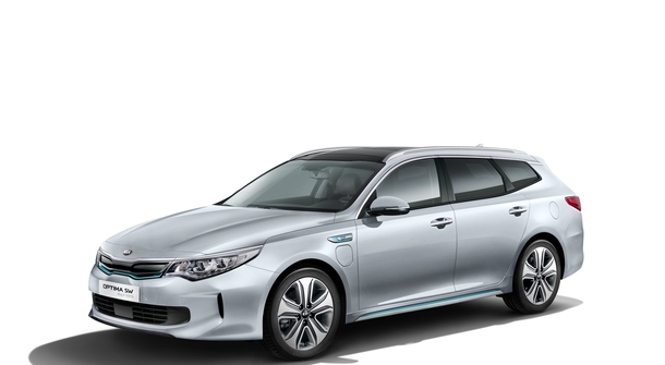 Kia is expanding its plug-in hybrid fleet, appearing with plug-in hybrid versions of Optima Sportswagon and Niro in Geneva
