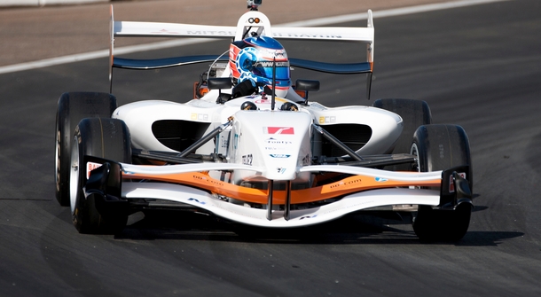 The fastest electric racing car will make a Zandvoort circuit electric record attempt with Kumho tyres
