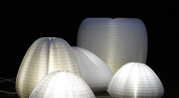 Tactile way of shaping the light of an intimate space
