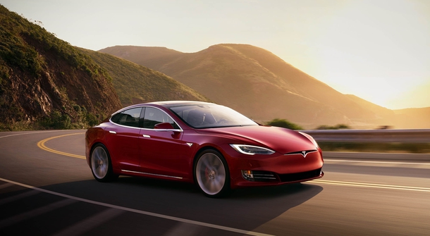 German regional minister for environment abandons Tesla Model S