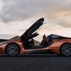 p90285405_highres_the-new-bmw-i8-roads